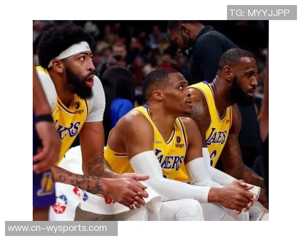 热火与湖人激战正酣精彩直播全程回顾与分析不容错过